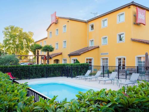 Manosque Hotel | ibis Manosque Cadarache