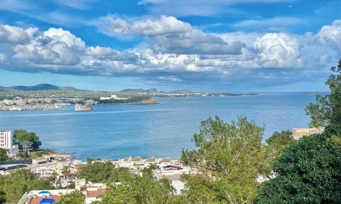 Siesta House | Ibiza beautiful beach House breathtaking seaviews 8mn walk to the Beach