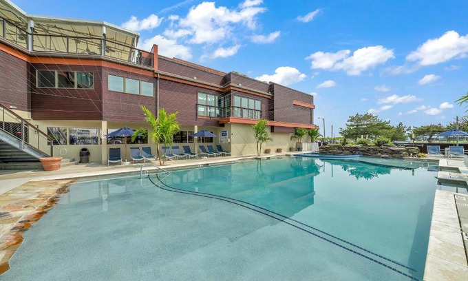 Avalon Hotel | ICONA Windrift