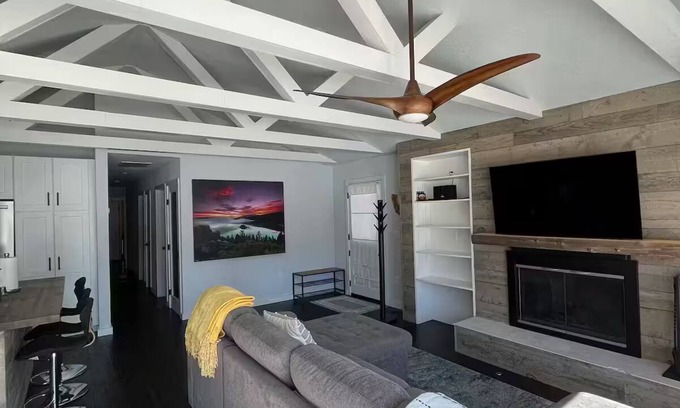 Tahoe Keys House | Ideal Escape! Waterfront 2/2 Home in Tahoe Keys