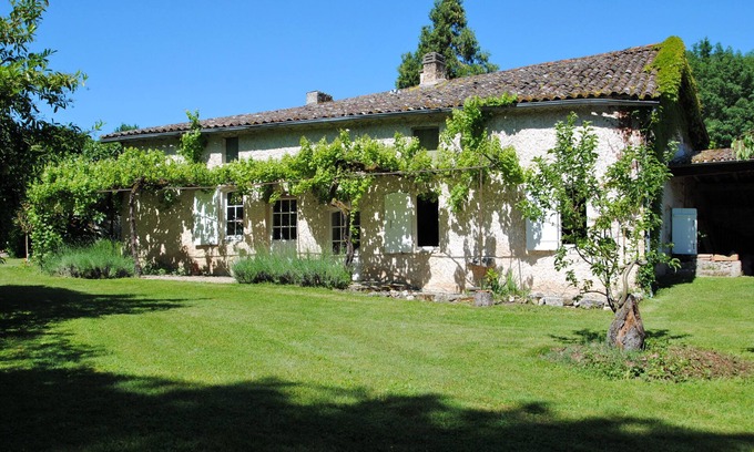 Le Fleix Cottage | Idyllic and rustic cottage in stunning grounds with private terrace