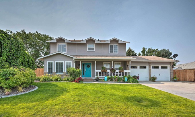 Nampa House | Idyllic Nampa Family Home with Hot Tub & Fire Pit!