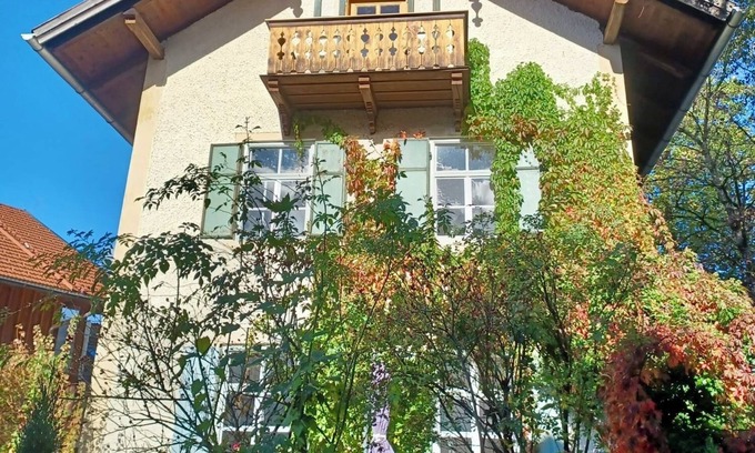 Oberammergau House | Idyllic vacation home with garden directly in Oberammergau