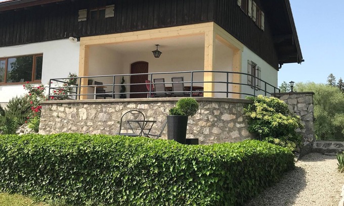 Westerbuchberg House | Idyllisches Landhaus, 150qm, für bis zu 9 Personen mit Großem Garten