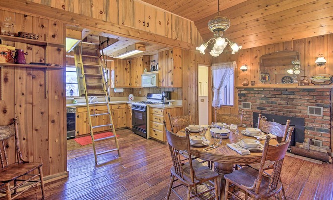 Pine Cove House | Idyllwild Nature Retreat: Hiking, Fishing & Biking