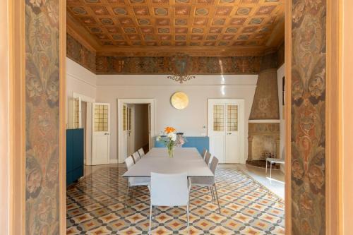 Repubblica Apartment | iFlat Timeless Elegance in the Center of Rome