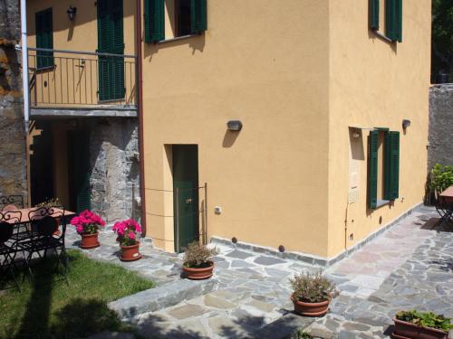 Volastra Apartment | Il Cortile del Contadino