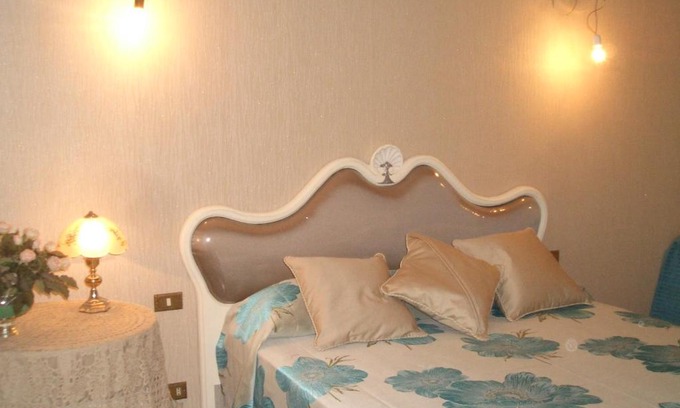 Fondi House | Il Glicine di Carmen