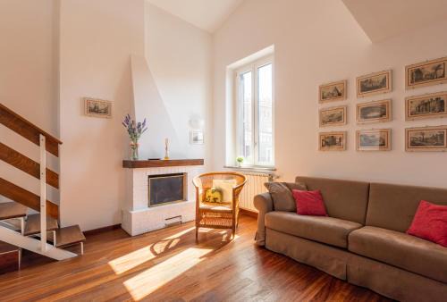 Rione IV Campo Marzio Apartment | Il Palazzetto di Via della Frezza