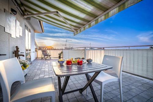 Bastiglia Apartment | Il terrazzo sul tramonto