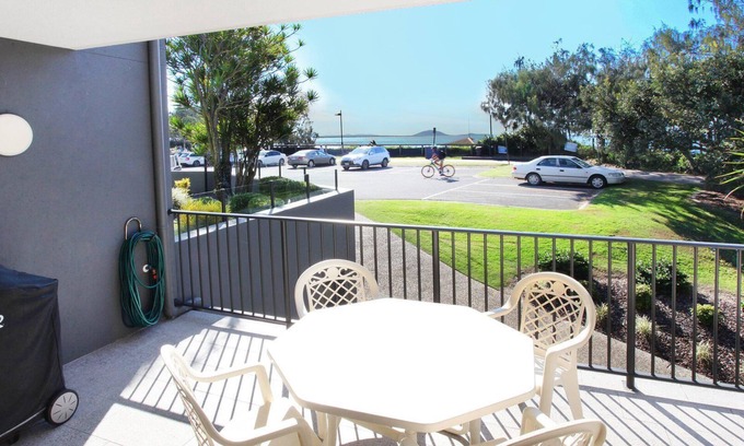 Mooloolaba Apartment | Illawong 4 - 2 Bedroom Unit just opposite the Beach