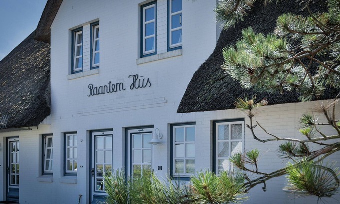 Rantum Apartment | Im Erdgeschoss Befindet Sich die Offene Küche und der Wohnbereich