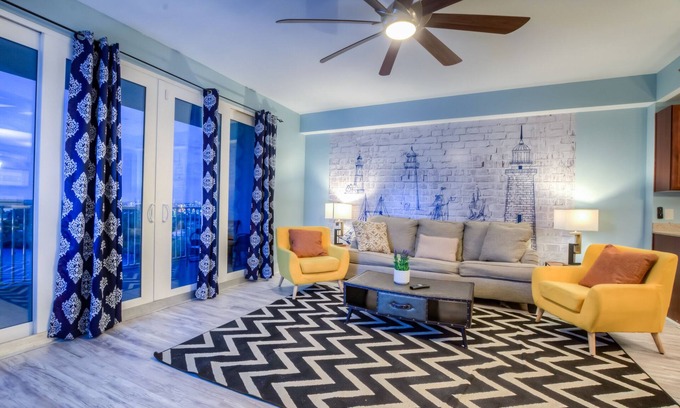 Panama City Beach Condo | Immaculate! Large and inviting! Dive into the best vacation NOW!