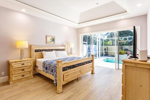 Naples Park House | Imola Vacation Rental