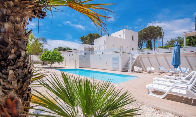 Chiusa Cavalli Villa | IN AVOLA, BETWEEN NOTO AND SIRACUSA, NEW VILLA WITH PRIVATE POOL