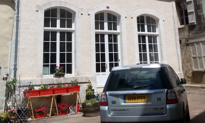 Nanteuil-en-Vallee Bed & Breakfast | In the centre of the beautiful village of Nanteuil en Vallee
