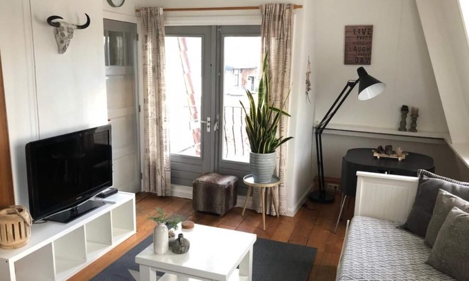 Alkmaar Apartment | In the city centre of Alkmaar! Apartment with a lookout on the skyline.