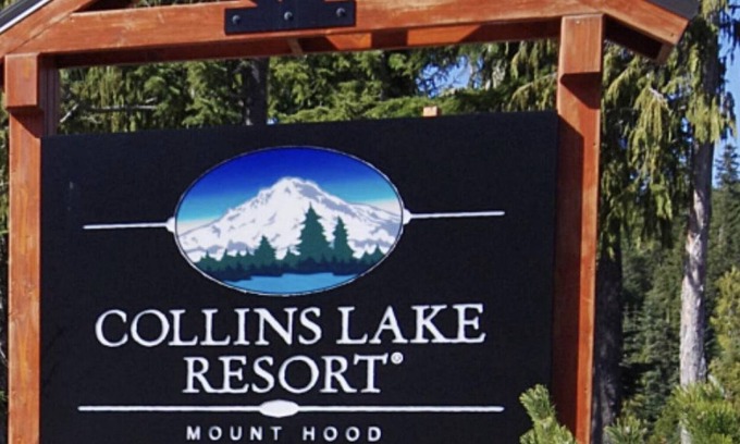 Government Camp House | In the resort of Collins Lake Next 2Pool, Spas, Sauna Ski Shuttle Across Street