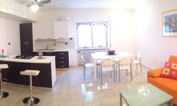 Montesilvano Apartment | In villa, comfortable apartment with garden