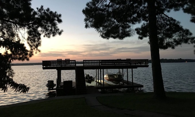 Enchanted Oaks Cabin | Incredible Cabin on Cedar Creek Lake