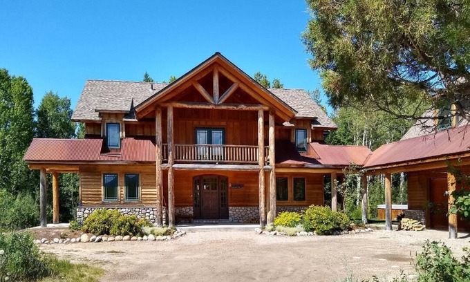 Alta House | Incredible Large Home Minutes to Skiing, Hiking, Fishing - Sleeps 20
