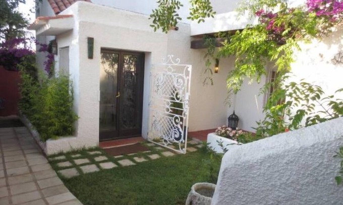 Siesta Cottage | Independent house with garden