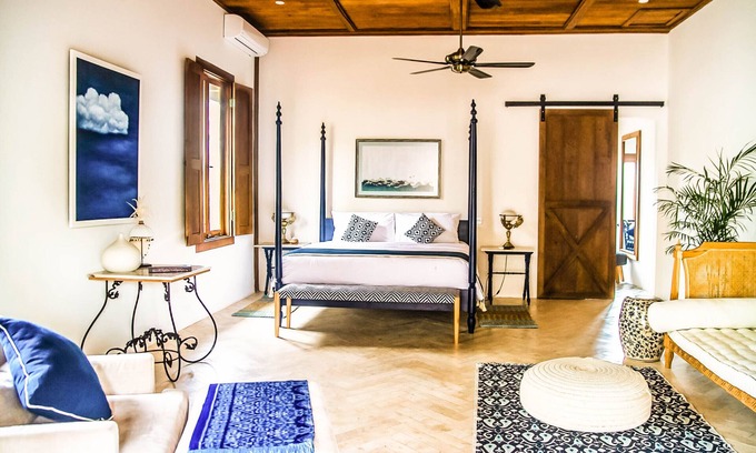 Gili Meno Apartment | Indigo Master Suite - Luxury Island accommodation at Villa Pulau Cinta