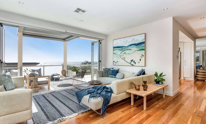 Castaways Beach House | Indulge at Iluka, Castaways Beach