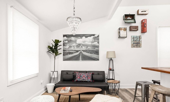 Fountain Square House | Indy Pink Premier Living in Fountain Square