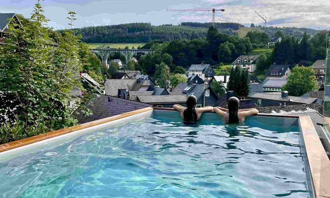 Ortsmitte House | INGE in will-INGE-n, vacation home with pool