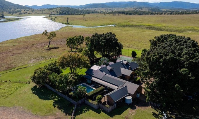 Crossdale Other | Inverstanley