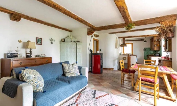 Pellizzano Cabin | iRIVAS Lodge with views of the Dolomites in a historic village dating back to the 1300s