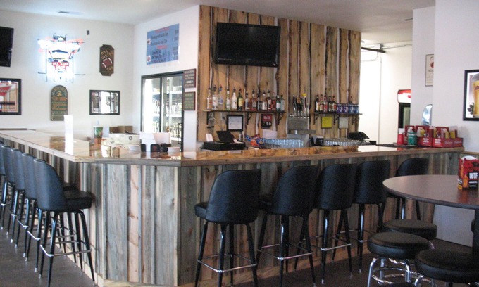 Whitewood Hotel | Iron Horse Inn