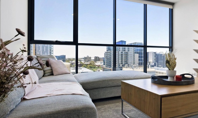 Adelaide Central Business District Apartment | Isaac - The Cityscape View Apartment