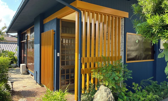 Ise Villa | Ise Blue Villa main building and detached house|A space filled with playfulness and attention to detail, adjacent to the forest, with outdoor chill space, accommodates 15 people