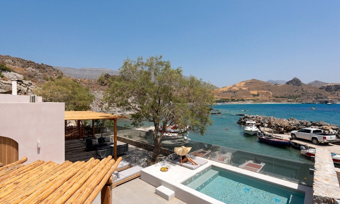 Plakias Villa | Isla Beach House, a Timeless Retreat