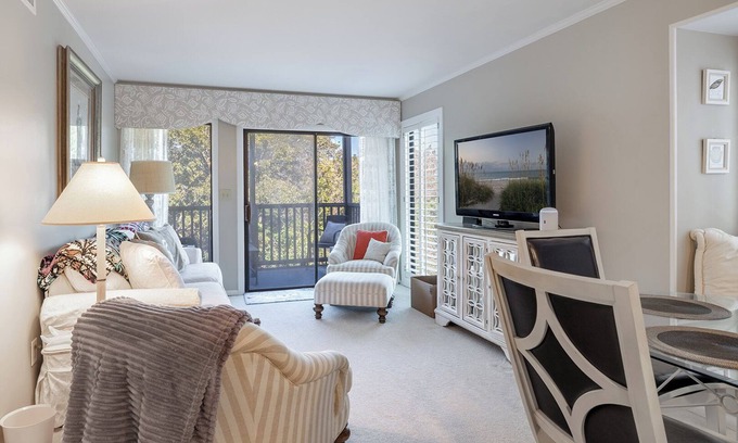Atlantic Beach Condo | Island Beach Racquet Club 105H, Soundside Condo in Atlantic Beach, NC!