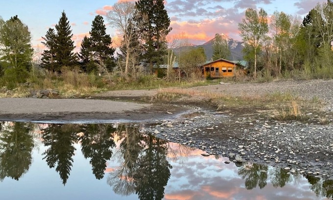 Livingston House | Island House on Yellowstone River with beach and fishing out back door: