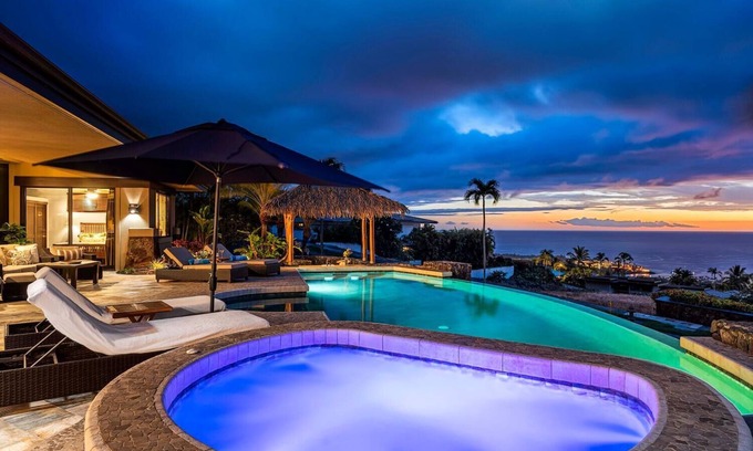 Kahaluu-Keauhou House | Island Oasis: Stunning Ocean View Retreat! Heated Pool, Spa, AC & Putting Green