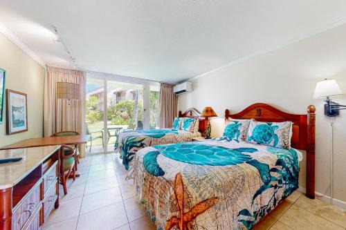 Wailua Hotel | Islander on the Beach 157