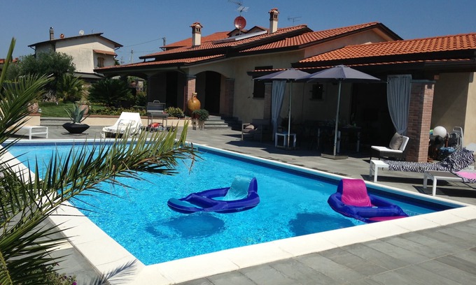 Castelnuovo Magra Apartment | DEPENDANCE WITH POOL AND GARDEN BETWEEN LIGURIA AND TUSCANY, NEAR 5 TERRE