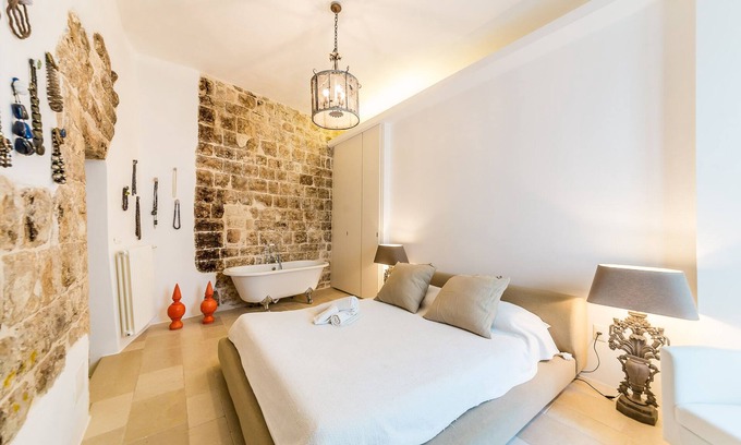 Polignano a Mare House | Itaca - unique town house in the old town with jacuzzi on the terrace