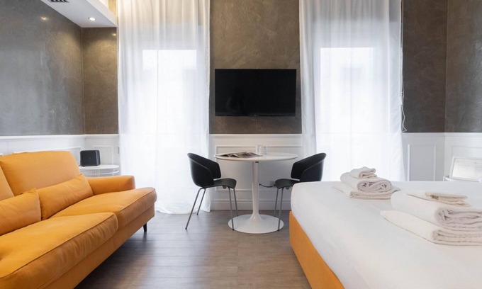 San Babila Apartment | Italianway - Corso Venezia 7 - Norma