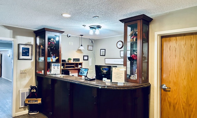 Houlton Hotel | Iveys Motor Lodge Houlton