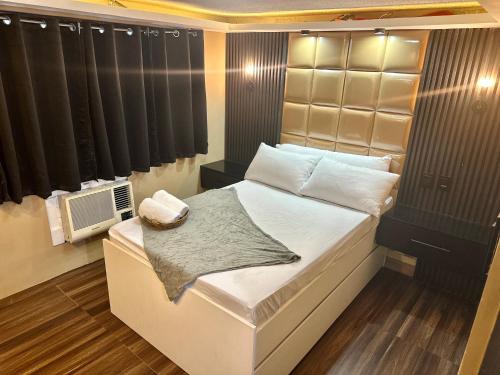 Cainta Apartment | IV’s Condo w/Netflix and Wi-Fi