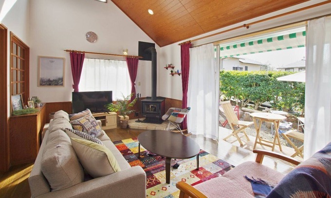 Hiekawa House | Izu villa with a view of Mt Fuji - VILLENT Fujimi Hiekawa / Izu Shizuoka