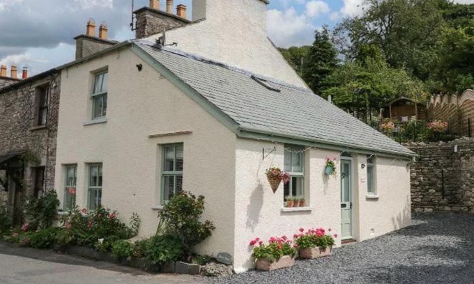 Milnthorpe House | Janet's Gem, Leasgill