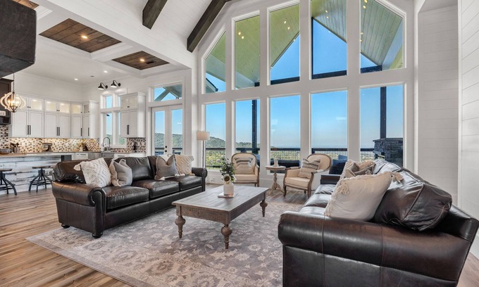 Chalet Village North Cabin | Jaw-Dropping Views!