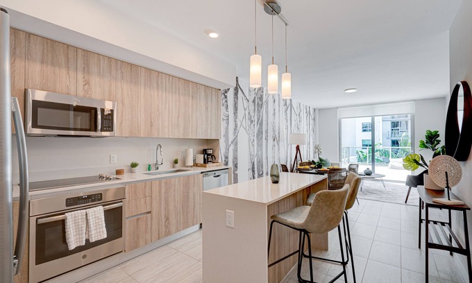 Northeast Miami Apartment | JC719 DESIGN DISTRICT, LUXURY BAYVIEW