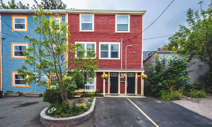 Downtown St. John's Apartment | Jellybean Dream upstairs apt: driveway, 4 bedrooms & near Bannerman Park!
